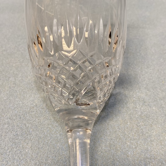Cristal DArques Water or Wine Goblet - Picture 3 of 12